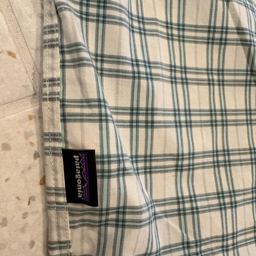 Patagonia Men’s Fezzman Button Down Short-Sleeve Shirt. Small. New with Tags. - Picture 5 of 5